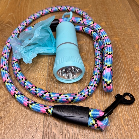 Dog Puppy Cat Walk Set Kit harness Leash Bag Holder Flashlight 80s Style Neon - Picture 4 of 11